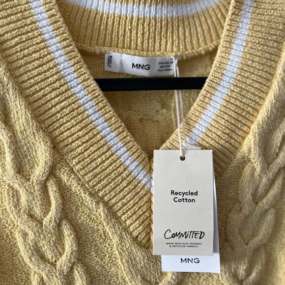 Yellow and white cotton Mango vest - Picture 3 of 4